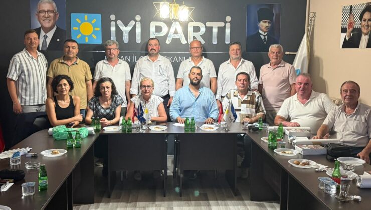 Bayrak Mitingi’ne davet