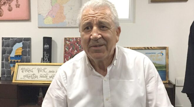 Budak, siyasete geri mi dönüyor?