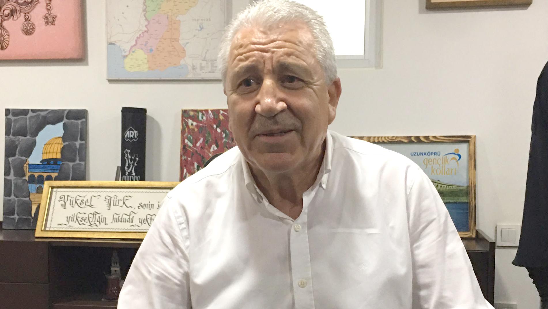 Budak, siyasete geri mi dönüyor?