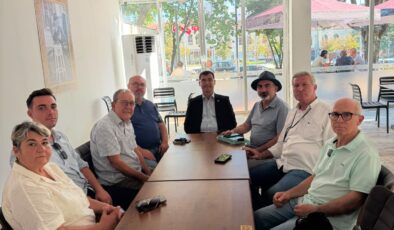 YENİ Parti sahada