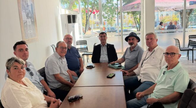 YENİ Parti sahada