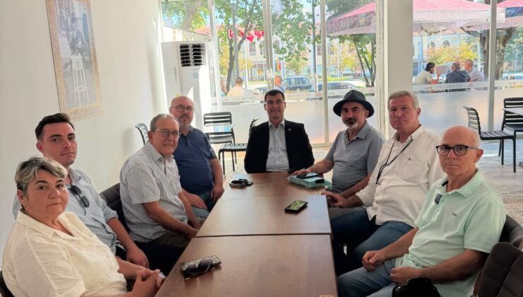 YENİ Parti sahada