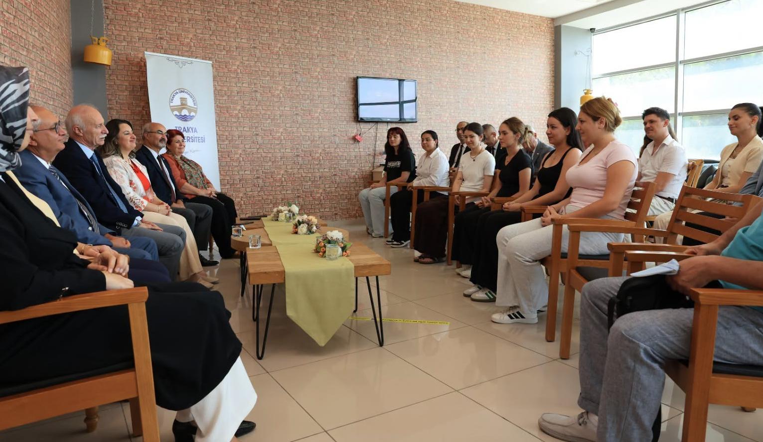 Hatipler, aday öğrencilerle buluştu