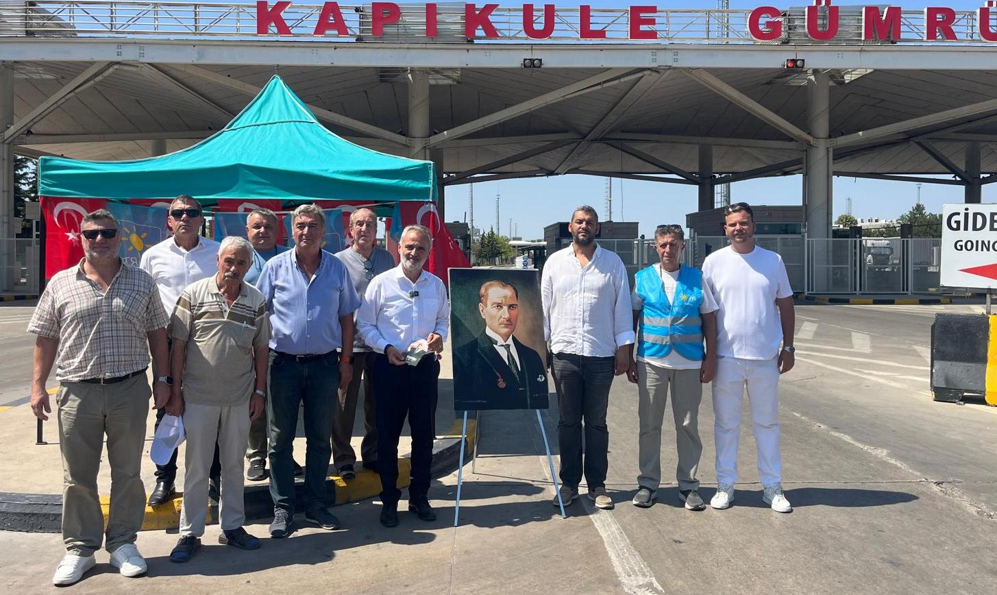 Kapıkule’den Atatürk ile fotoğraf