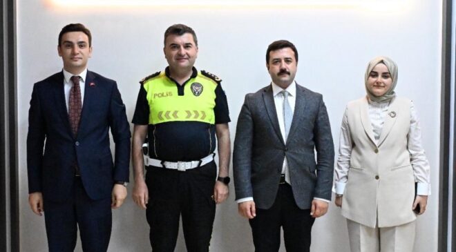 Kaymakamlardan Ayhan’a ziyaret