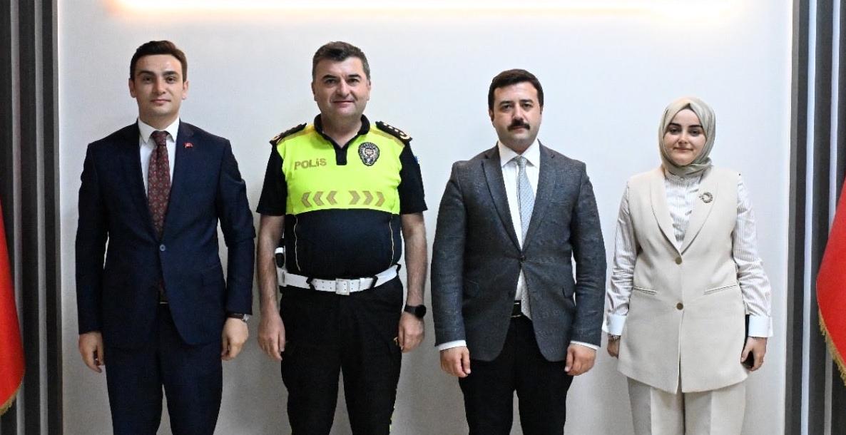 Kaymakamlardan Ayhan’a ziyaret