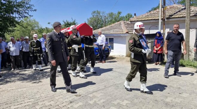 Kore Gazisi son yolculuğuna uğurlandı
