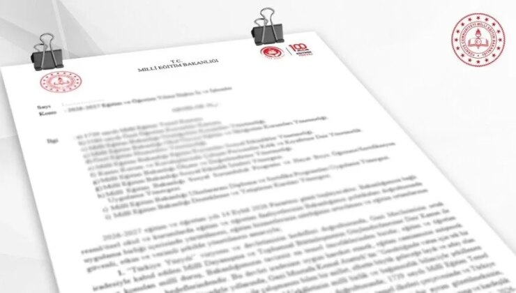 Öğretmenler önlük giyecek