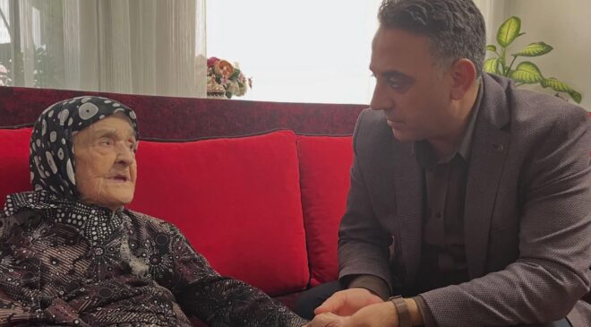 Tohumcu, yaşlı vatandaşları ziyaret etti