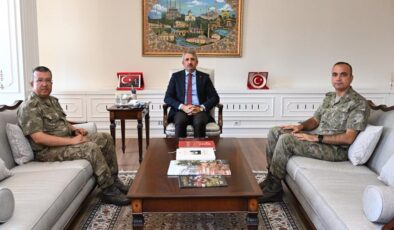 Tümgeneral Kolcu ve Tuğgeneral Sarp’tan ziyaret