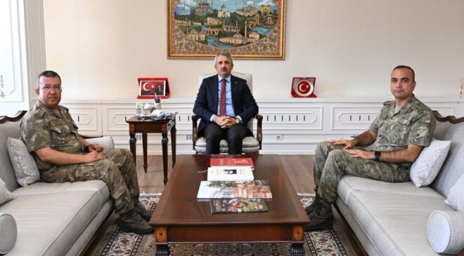 Tümgeneral Kolcu ve Tuğgeneral Sarp’tan ziyaret