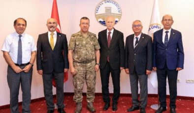 Tümgeneral Kolcu’dan Rektör Hatipler’e veda