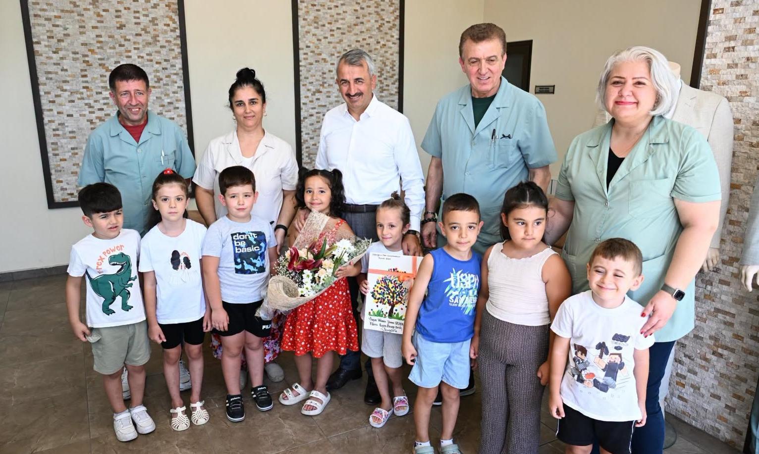 Valisi Sezer, tekstil fabrikasını ziyaret etti