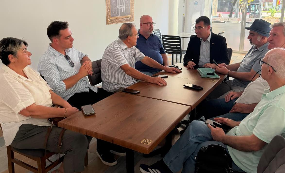 YENİ Parti sahada