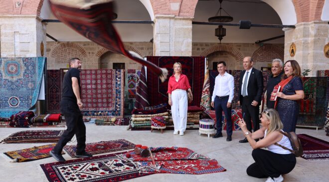 Edirne Kırmızısı Yağcıbedir halısı ile buluştu