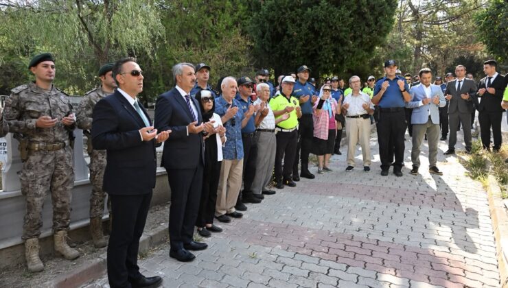 Şehit Komiser Cem Kerman kabri başında anıldı