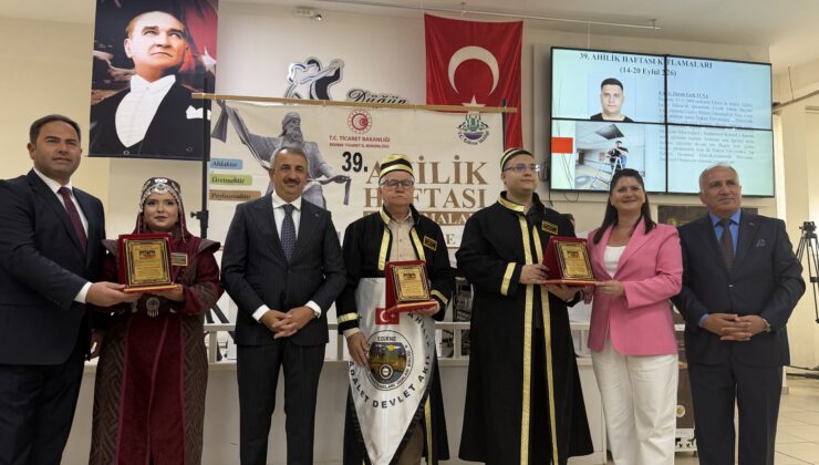 Yılın ahisi şed kuşandı