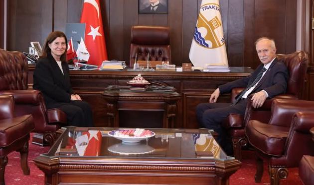 Aksal’dan Hatipler’e ziyaret