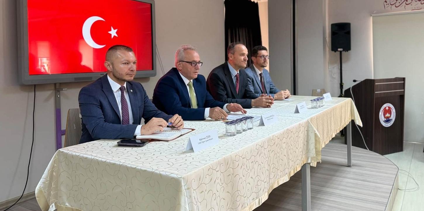 Alireisoğlu, okulları ziyaret etti