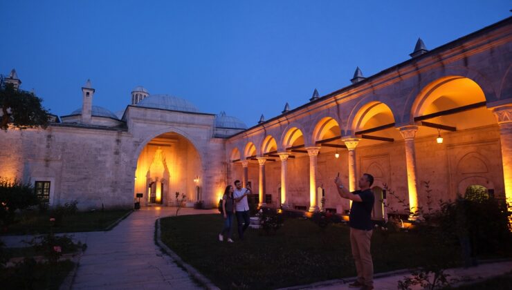  Sağlık Müzesi gece ziyaretine kapandı