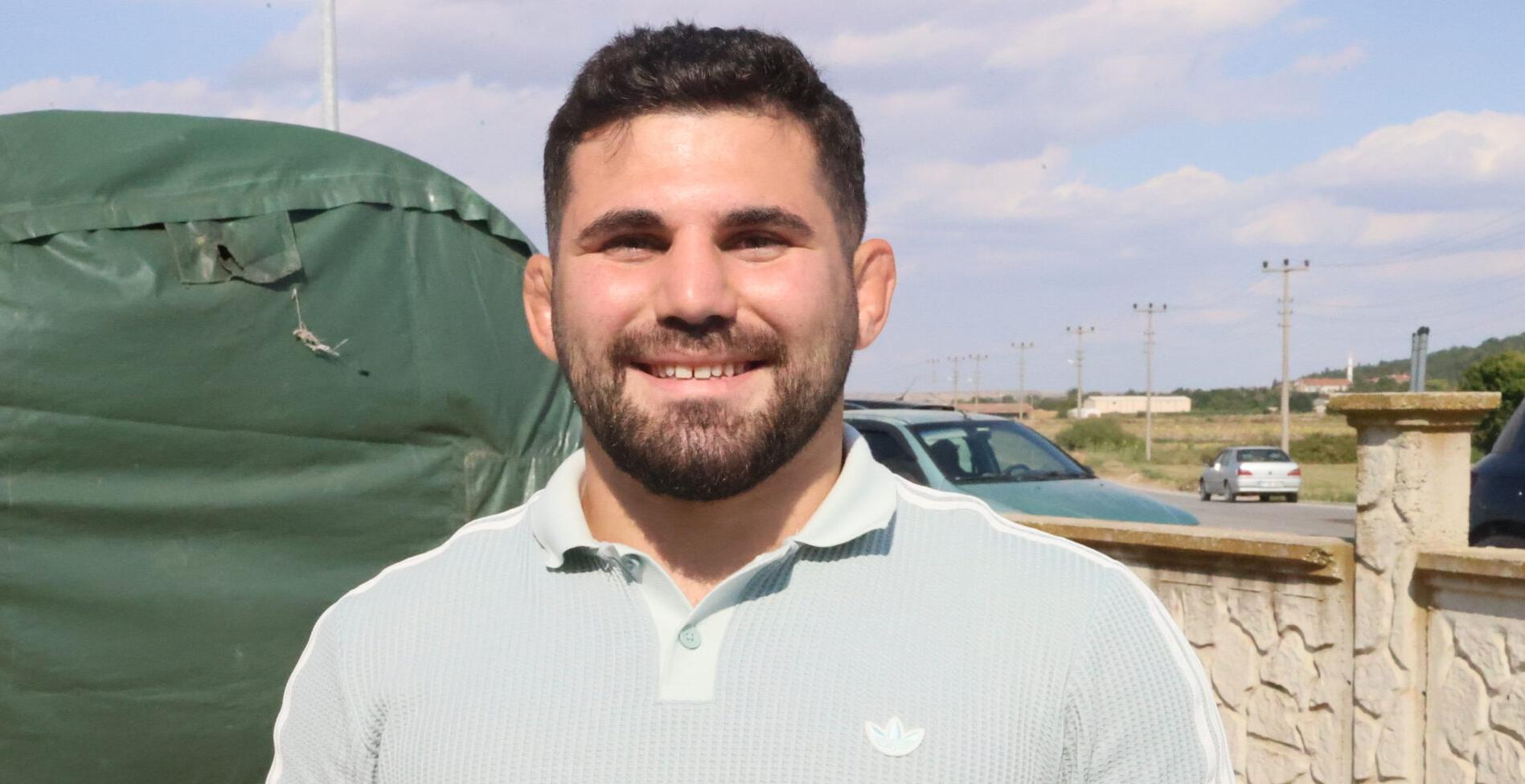 Başpehlivan Erkan Taş’ın gözü kupada