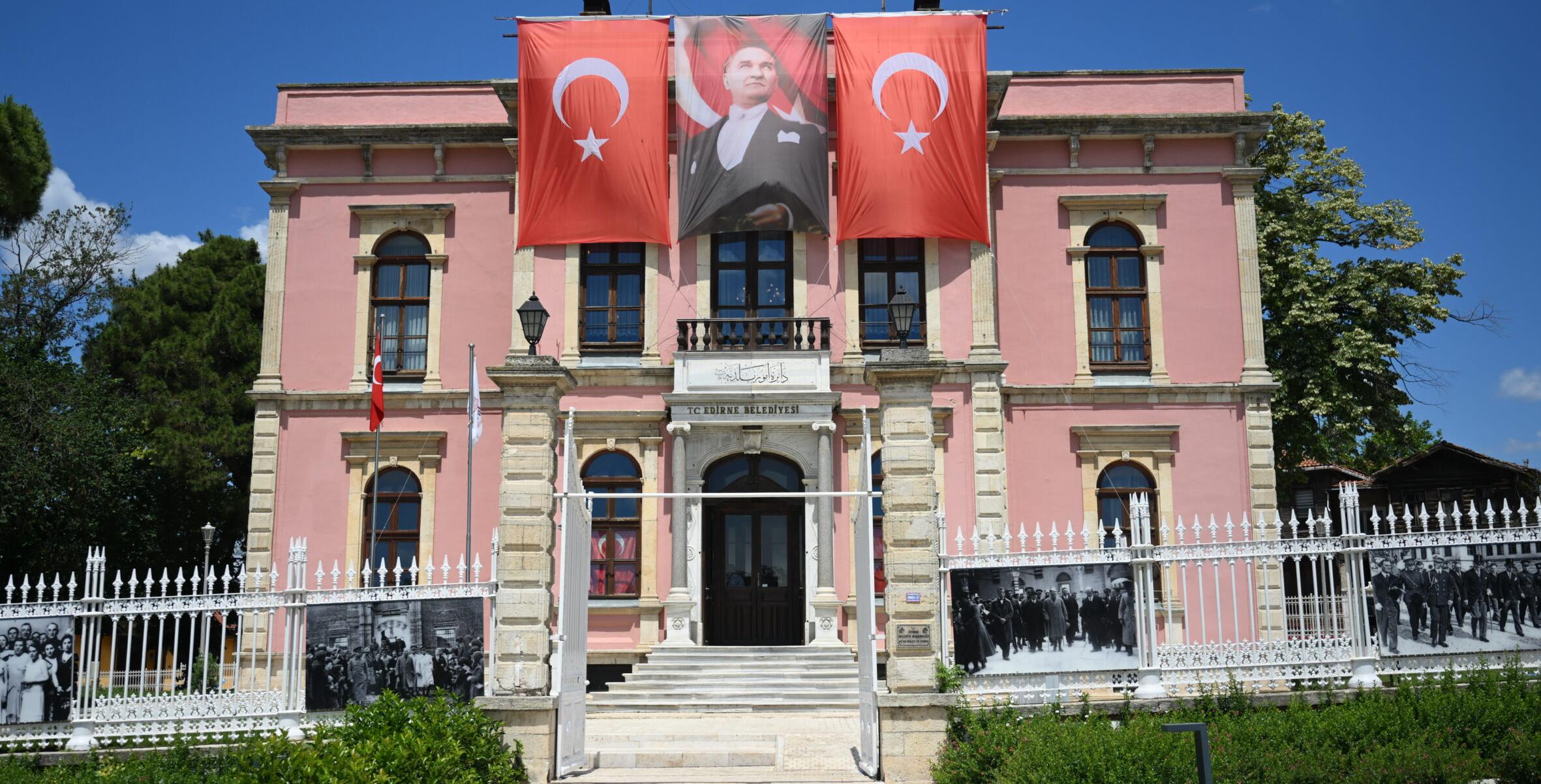 Belediyeden 29 aylık hizmet videosu