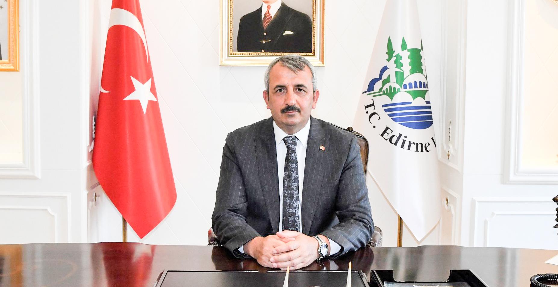 “Büyüklerimiz en kıymetli köprülerimizdir”