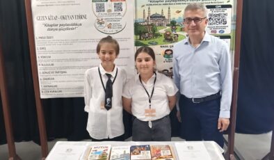 Kitaplar geziyor Edirne okuyor