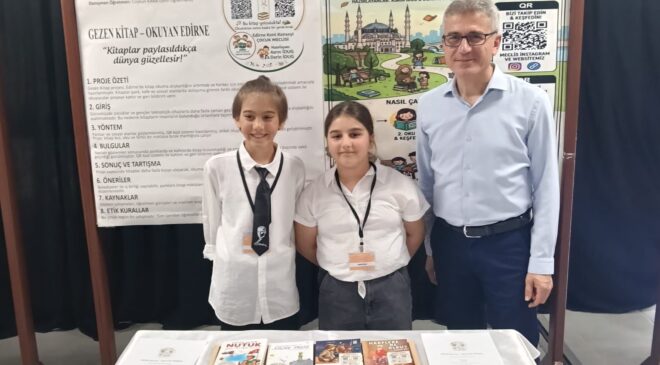 Kitaplar geziyor Edirne okuyor