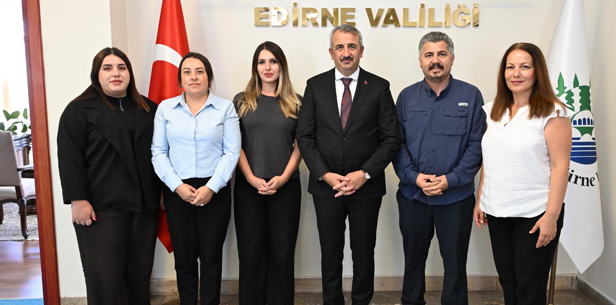 İlk ziyaret Vali Sezer’e