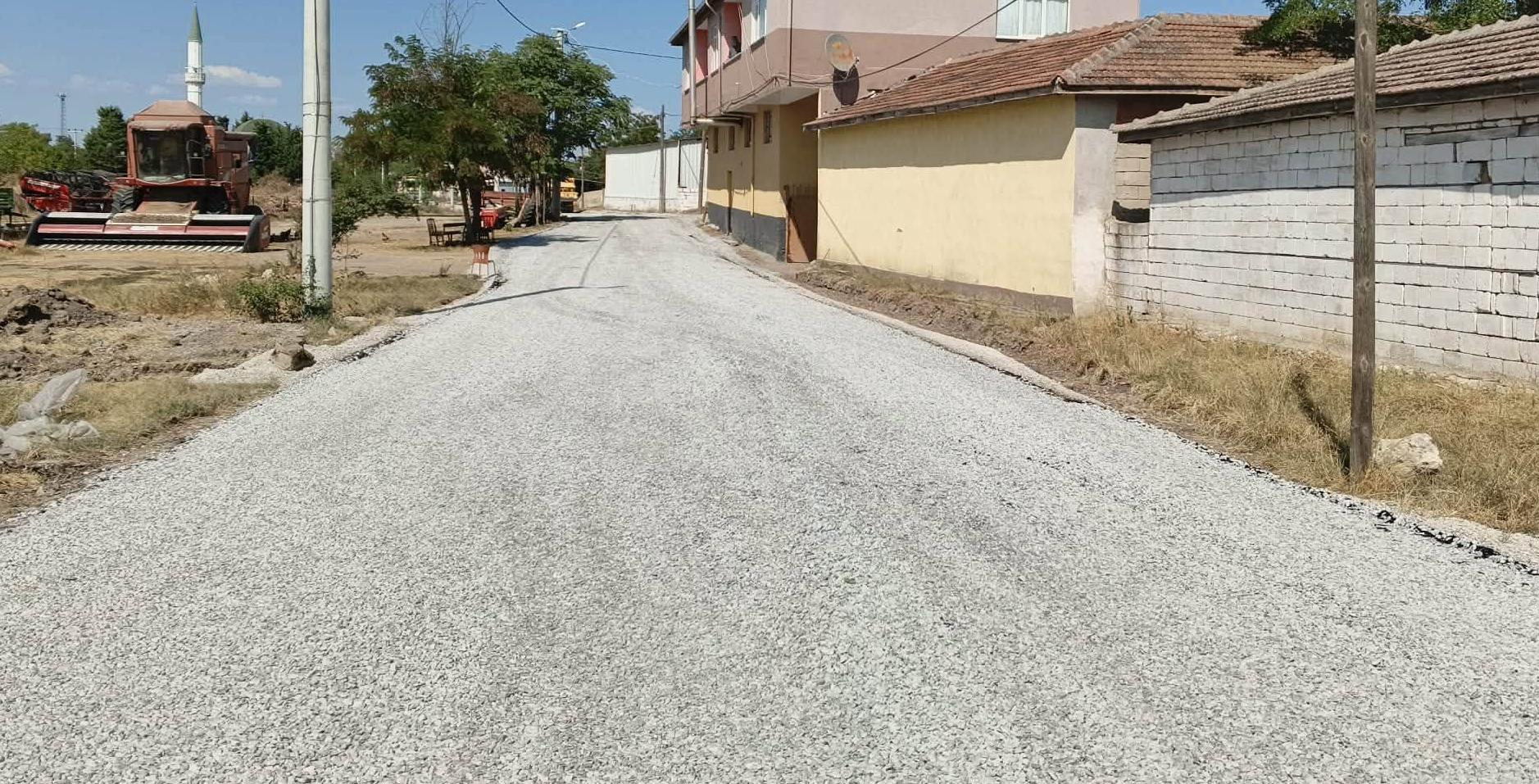 Necatiye köyüne sıcak asfalt