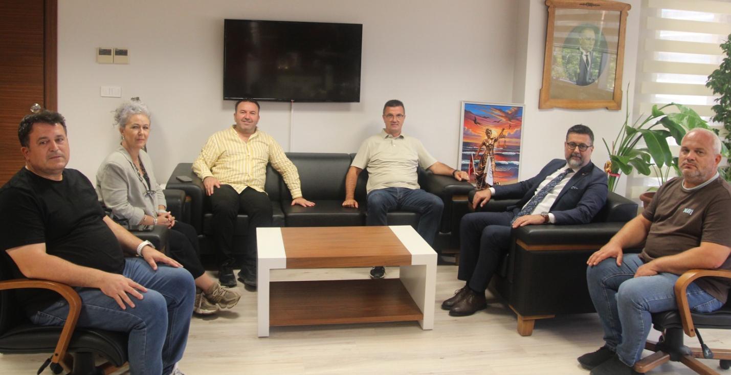 Karakoç: “Gazetecilerin projelerine destek vermeye hazırız”