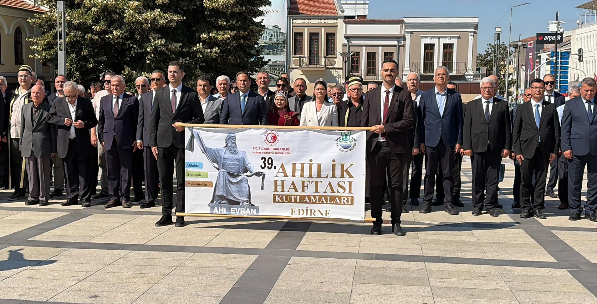 Ahilik Haftası kortejle başladı