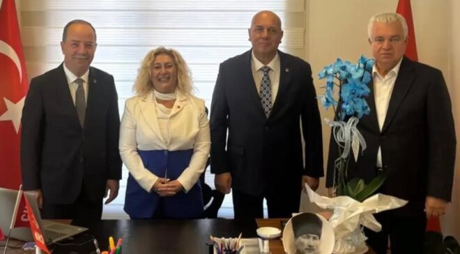 Pekcanlı aday mı oluyor?