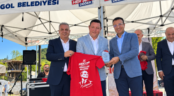 Recep Dural’a teşekkür plaketi