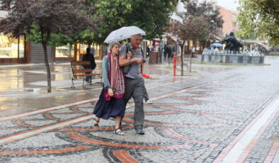 Edirne’de sağanak etkili oluyor