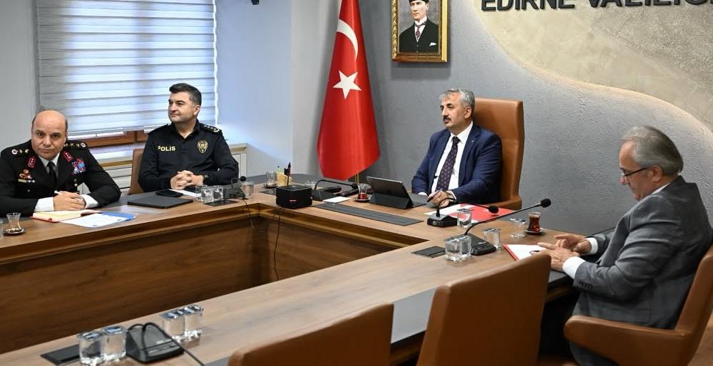 Sezer, Okul Güvenliği Toplantısı’na katıldı