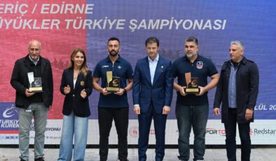 TED Edirne Koleji’nden kürsü gururu
