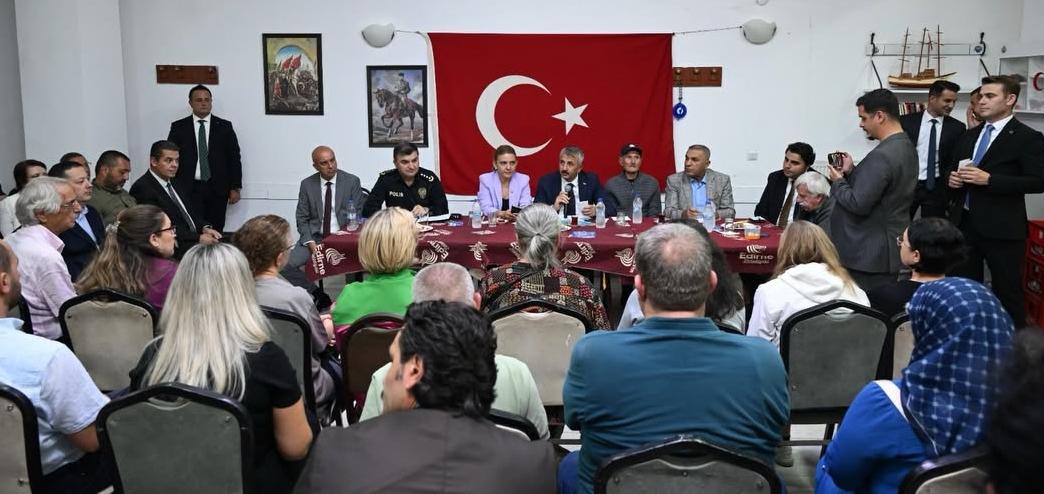Vali Sezer, Kurtuluş Mahallesi’nde