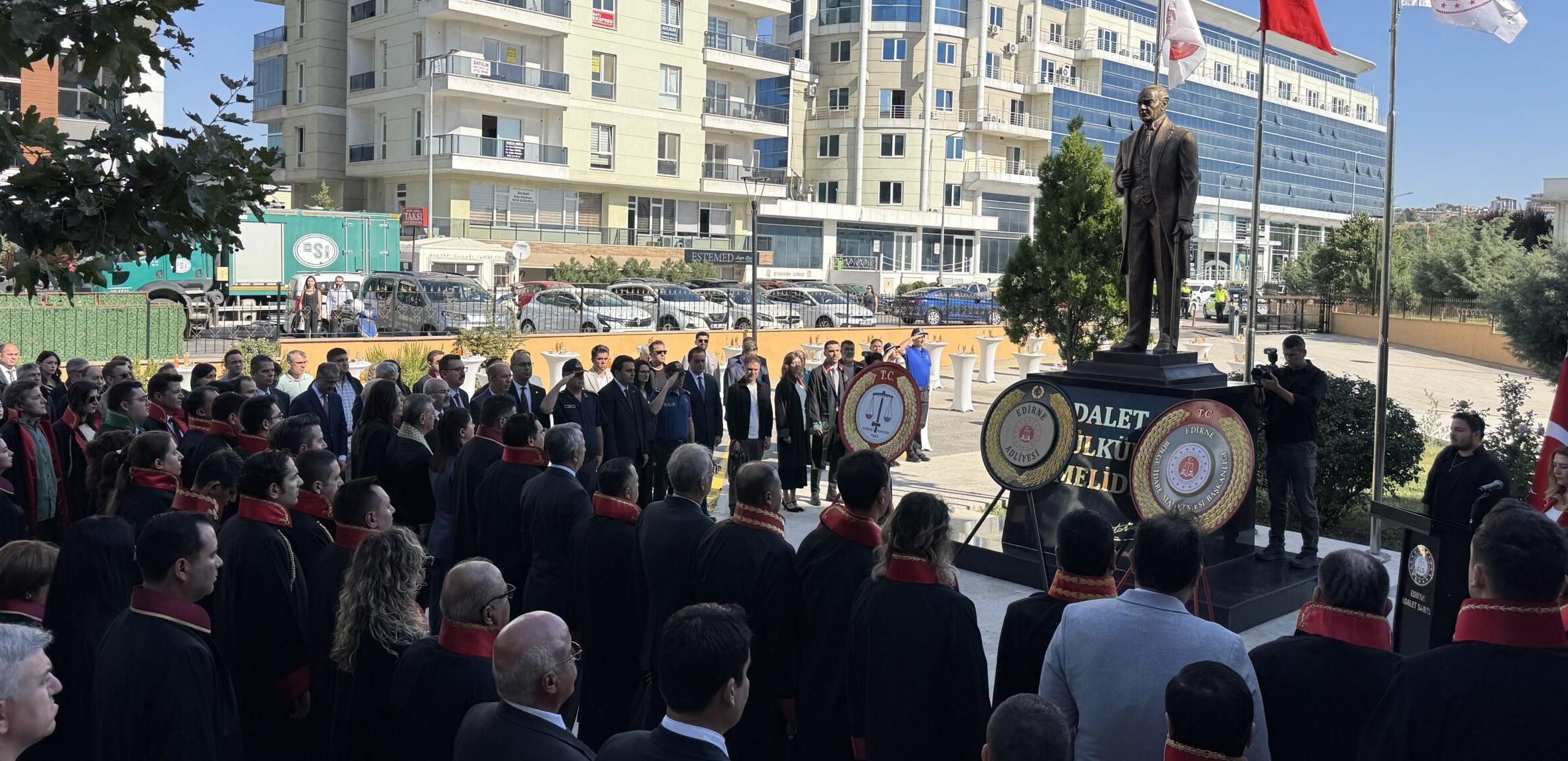 Vali Sezer’den yeni adli yıl vurgusu