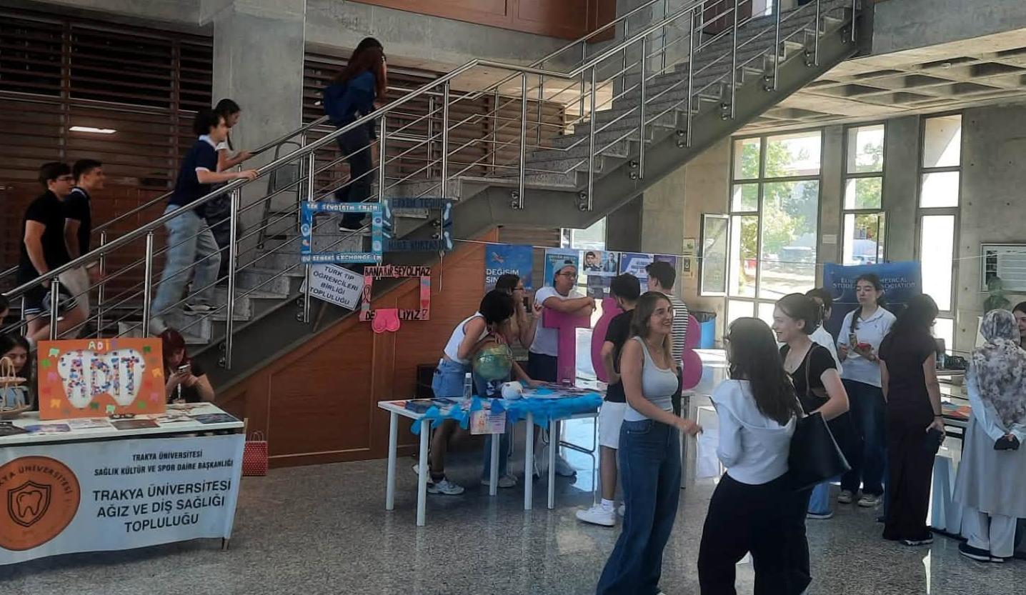 Yeni öğrencilere oryantasyon eğitimi