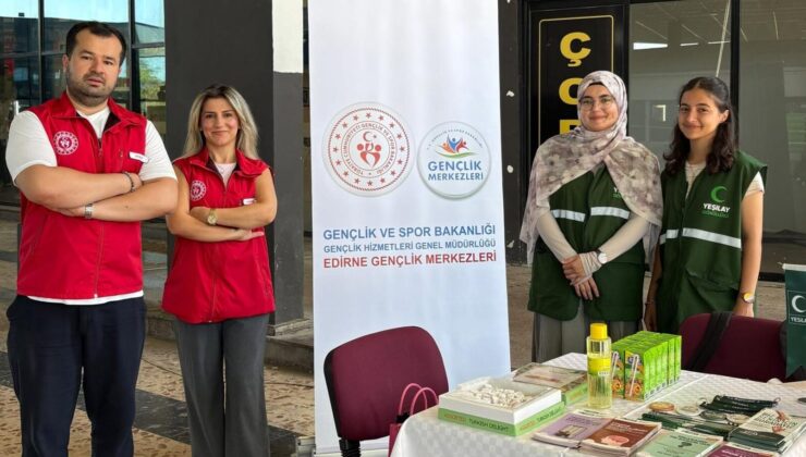 Yeşilay’dan üniversite öğrencilerine karşılama