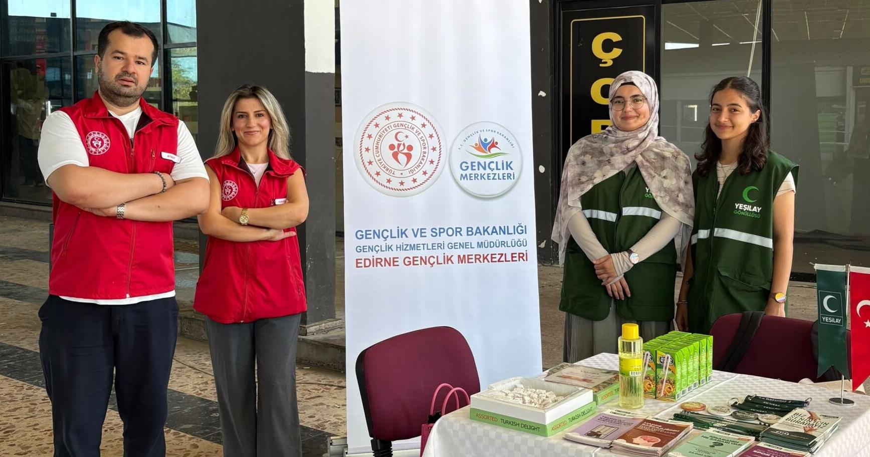 Yeşilay’dan üniversite öğrencilerine karşılama
