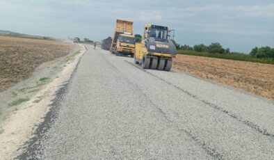 Yol çalışmaları sürüyor