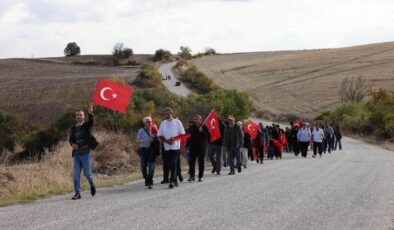 4 kilometrelik vefa yürüyüşü