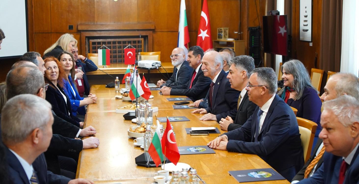 “Kardeşlik Köprüleri” genişliyor