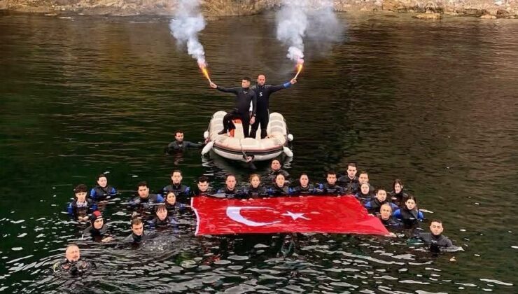 Derinliklerde Cumhuriyet coşkusu