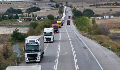 Hamzabeyli’de 27 kilometrelik TIR kuyruğu