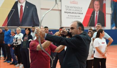 Okçuluk eğitmenleri yetişiyor