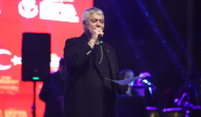 Cengiz Kurtoğlu konser verdi